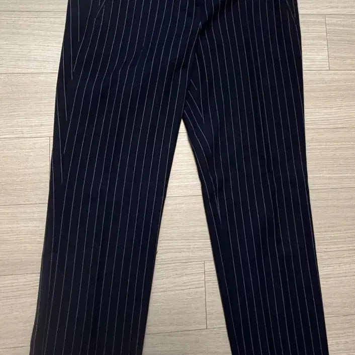 [BUNJANG] Kenneth Lady Striped Slacks - Size 66 / 케네스레이디 스트라이프 슬랙스 66