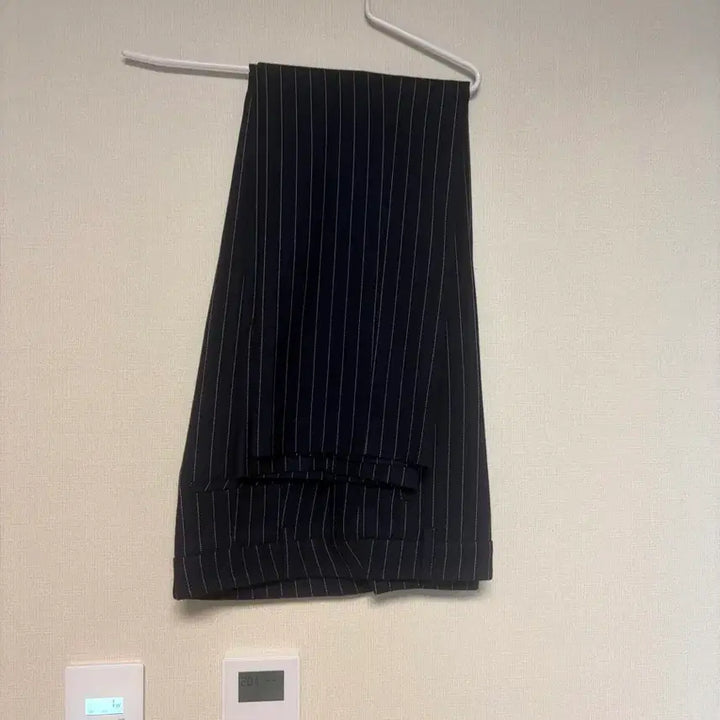 [BUNJANG] Kenneth Lady Striped Slacks - Size 66 / 케네스레이디 스트라이프 슬랙스 66