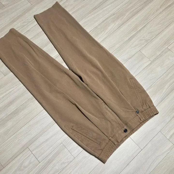 [BUNJANG] Customellow One-Tuck Semi-Baggy Slacks Pants / 커스텀 멜로우 원턱 세미 배기 슬랙스 팬츠