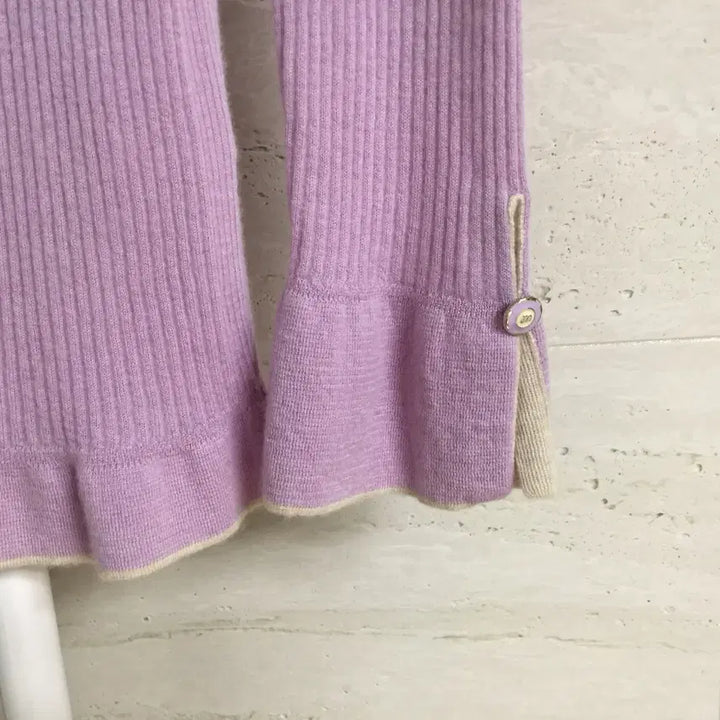 [BUNJANG] MINE Cashmere 100% Ribbed Frill Knit Top / MINE 마인 캐시미어100 골지 프릴 니트 90