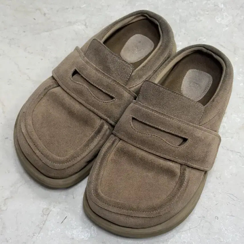 [BUNJANG] Kinchi Padded Mules - Brown / [270] 킨치 패디드 뮬 - 브라운