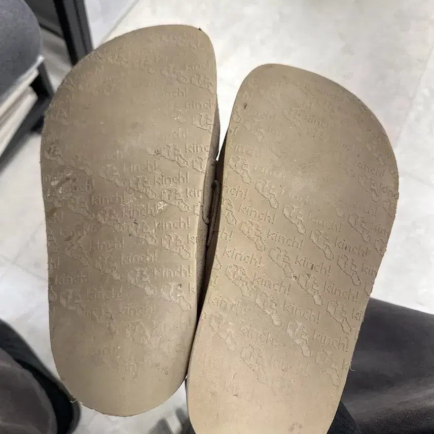 [BUNJANG] Kinchi Padded Mules - Brown / [270] 킨치 패디드 뮬 - 브라운
