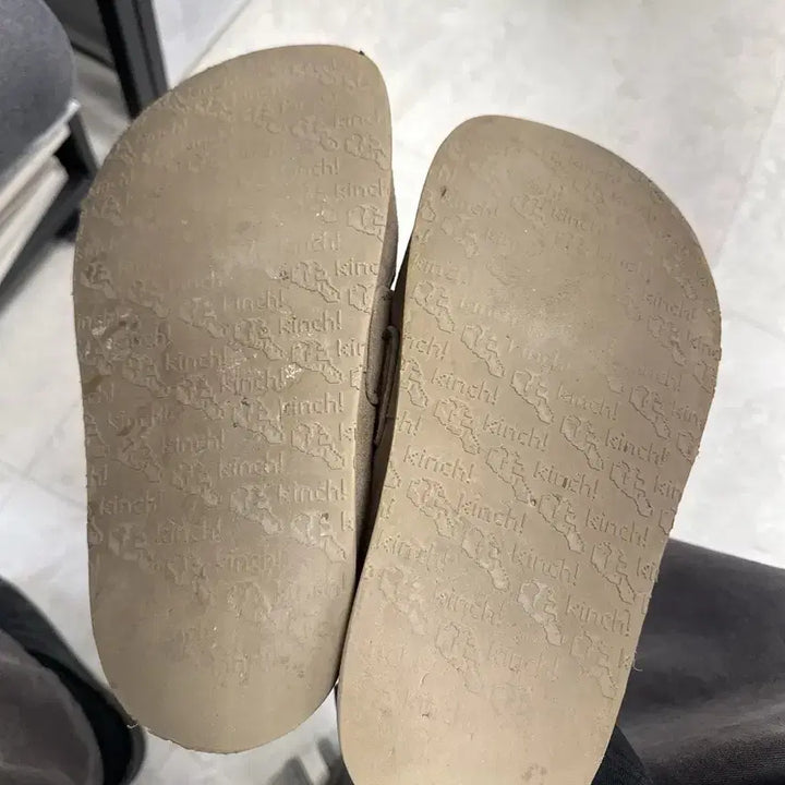 [BUNJANG] Kinchi Padded Mules - Brown / [270] 킨치 패디드 뮬 - 브라운