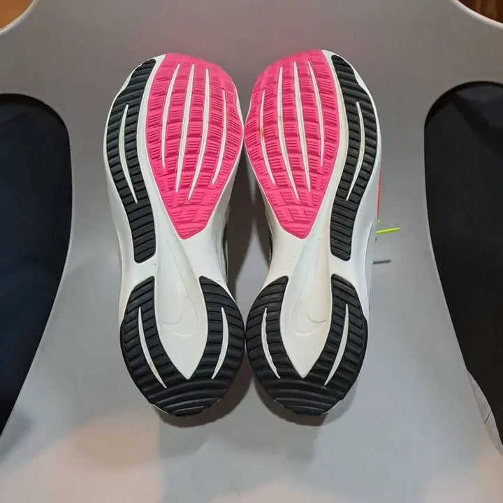 [BUNJANG] Nike Air Zoom Rival Fly 3 Sneakers / 나이키 에어 줌 라이벌 플라이3. 운동화 265mm