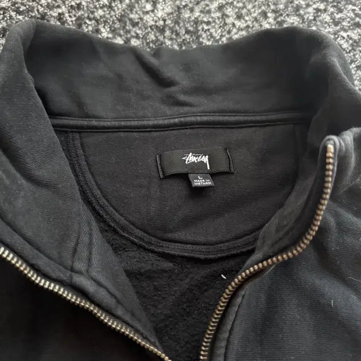 [SOLD OUT] 스투시 하프집업 L사이즈