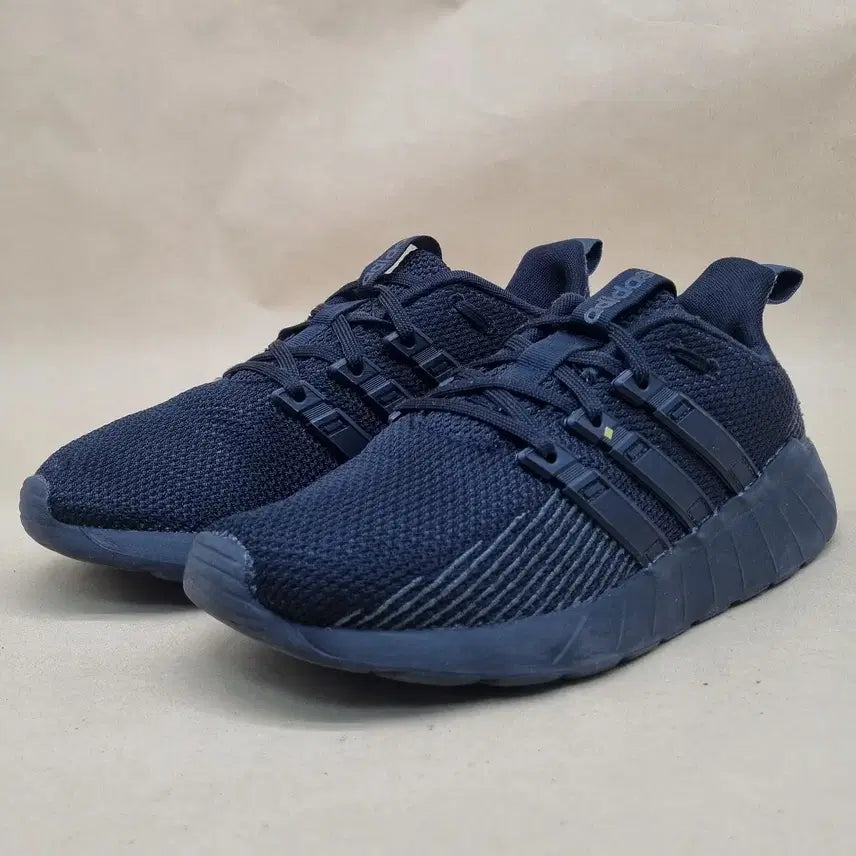 [BUNJANG] Adidas Questarflow Sneakers 245 / 아디다스 퀘스타플로우 운동화 245