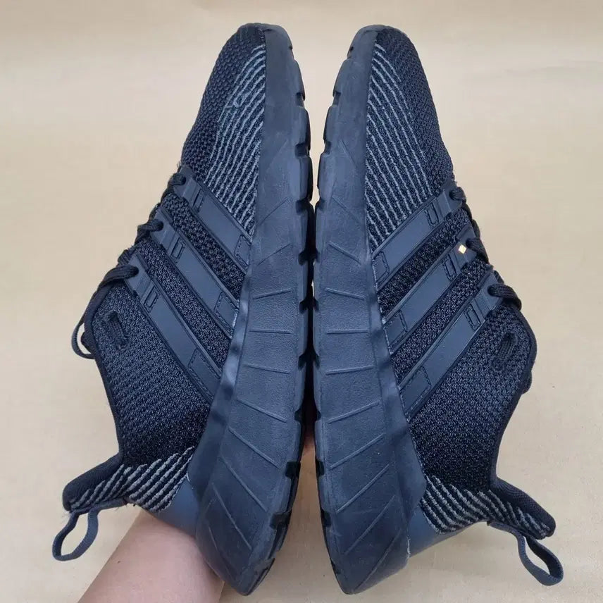 [BUNJANG] Adidas Questarflow Sneakers 245 / 아디다스 퀘스타플로우 운동화 245