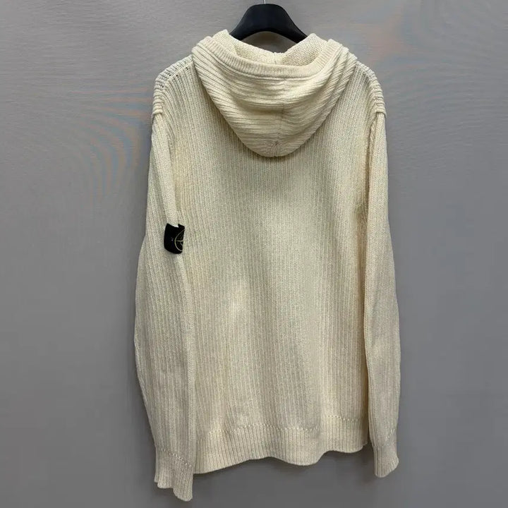 [BUNJANG] Stone Island Half-Zip Hooded Knit Sweater / 스톤아일랜드 와펜패치 반집업 후드 니트 ( 110 )