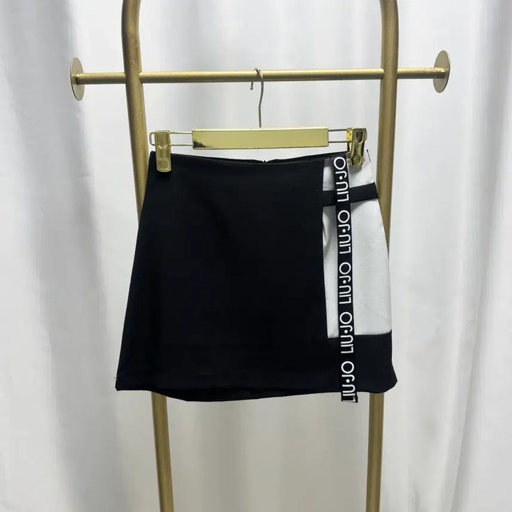 [BUNJANG] Unique Colorblock Skirt / [새상품] 유니크 배색 스커트