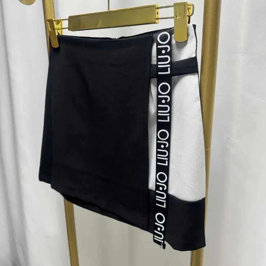 [BUNJANG] Unique Colorblock Skirt / [새상품] 유니크 배색 스커트