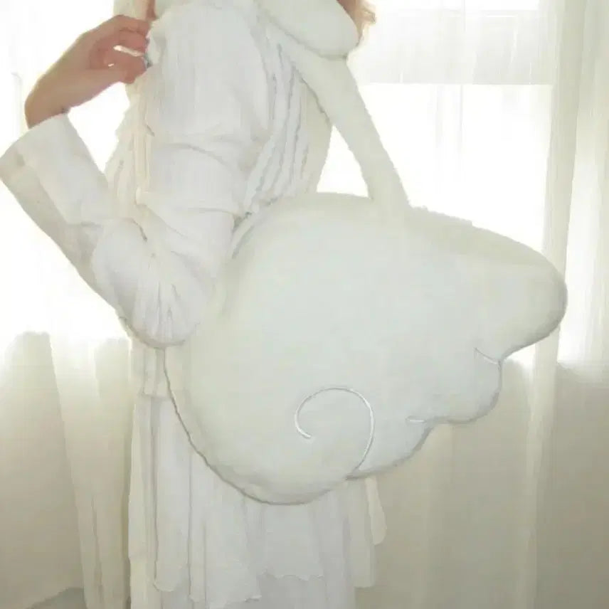 [BUNJANG] Yangjire Angel Wing Fur Bag / 당일발송) 엔젤 날개 퍼 가방 양지뢰 서브컬처
