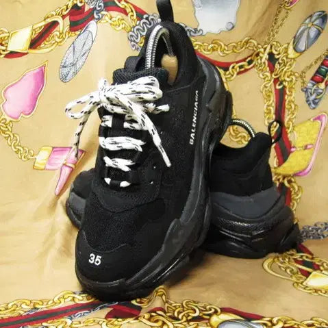 [BUNJANG] Balenciaga Triple S Clear Sole Sneakers / 이태리명품 발렌시아가 트리플S 블랙 클리어솔 230