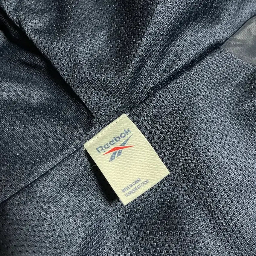 [BUNJANG] Reebok Windbreaker Jacket / 리복 바람막이 L (무료배송)