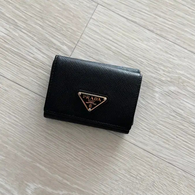 [BUNJANG] Prada Saffiano Bifold Wallet / 프라다 블랙 사피아노 반지갑