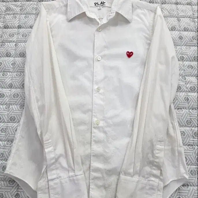 [BUNJANG] Comme des Garcons PLAY White Shirt / 꼼데가르송 PLAY 화이트 셔츠 ~55