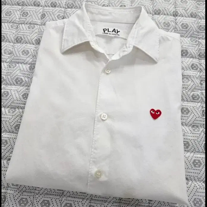 [BUNJANG] Comme des Garcons PLAY White Shirt / 꼼데가르송 PLAY 화이트 셔츠 ~55