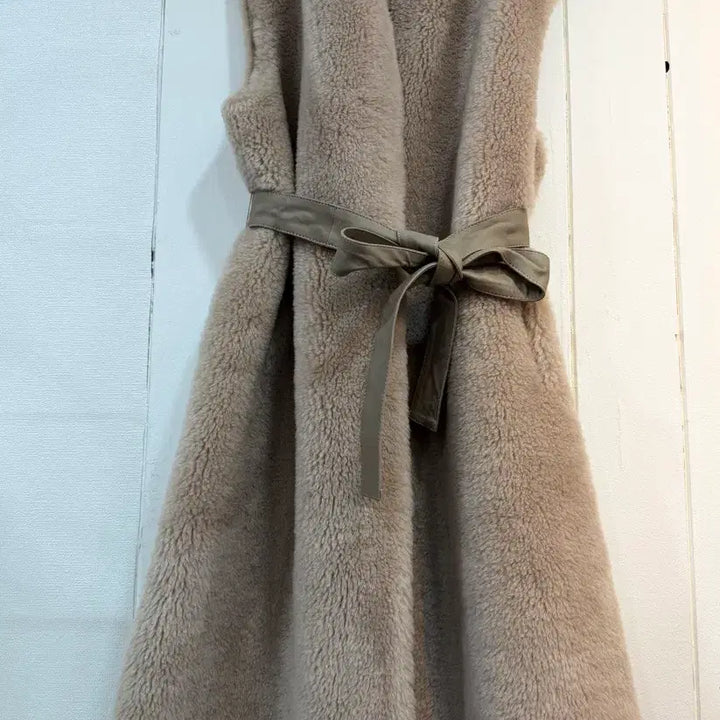 [BUNJANG] Ivory Wool Vest / 아이보리 퍼 베스트 조끼 양모100