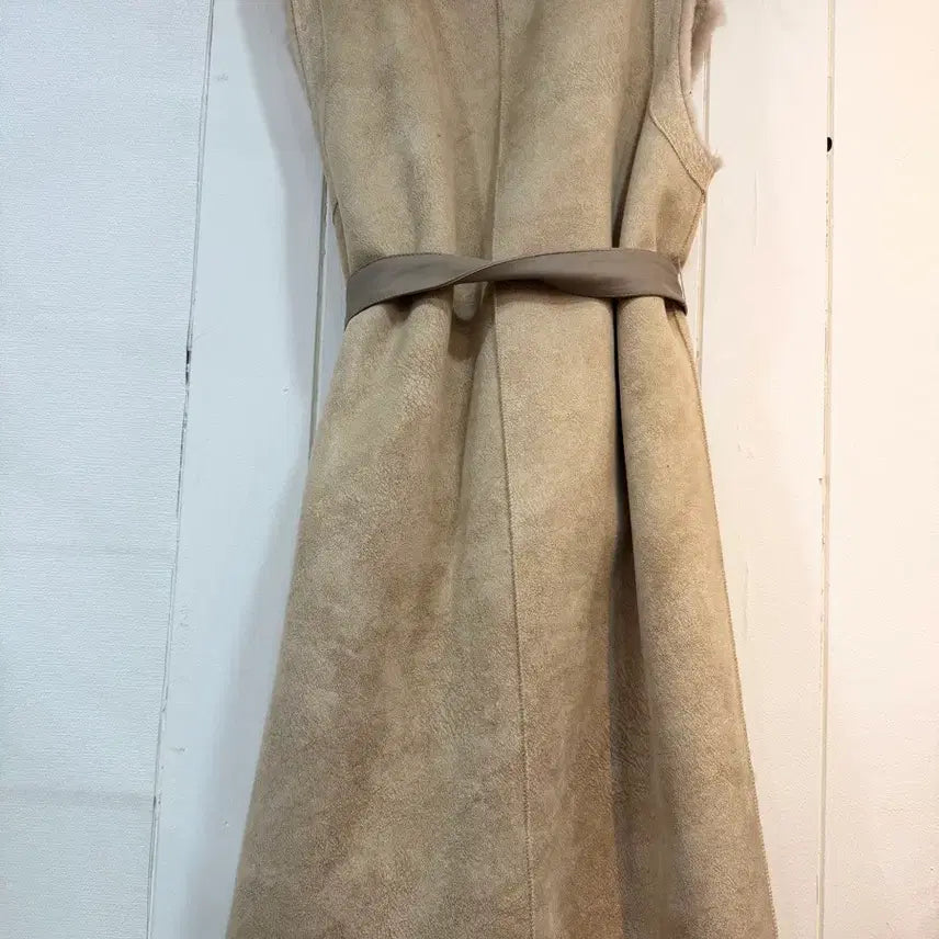 [BUNJANG] Ivory Wool Vest / 아이보리 퍼 베스트 조끼 양모100