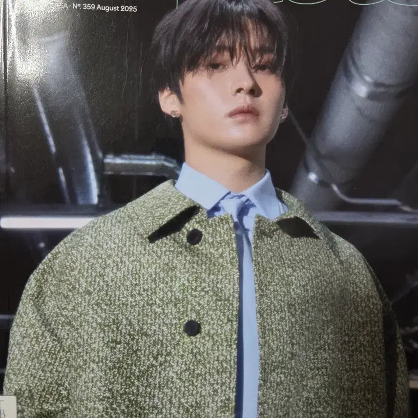 [BUNJANG] Esquire Stray Kids Lee Know Magazine / 에스콰이어 2025년 8월호 Stray Kids 리노