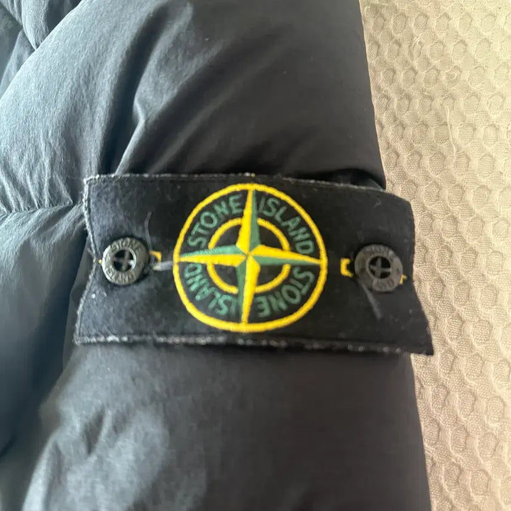 [BUNJANG] Stone Island Lightweight Padded Jacket / 스톤 아일랜드 경량패딩