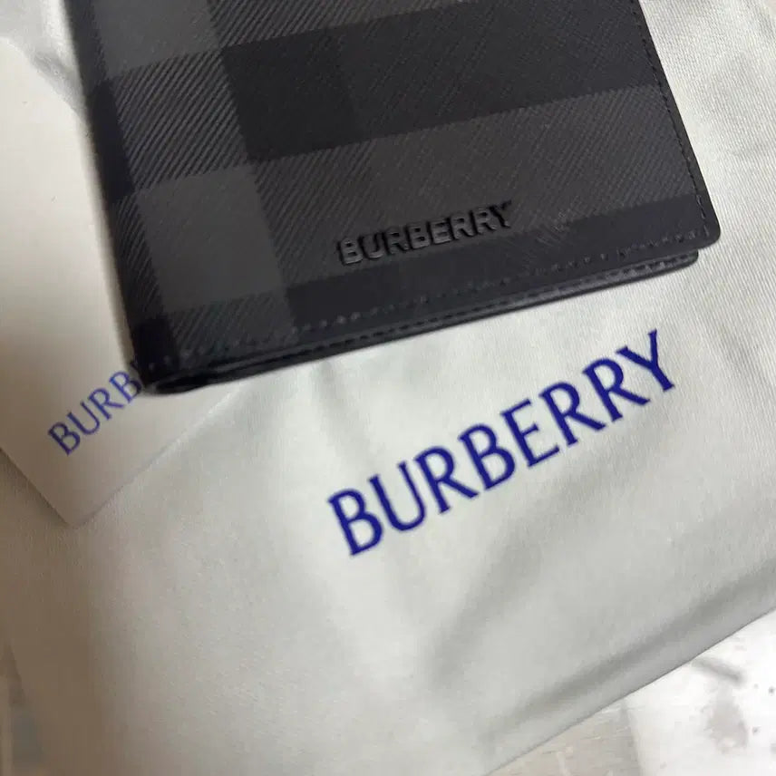 [BUNJANG] Burberry Bi-fold Wallet / 버버리 반지갑
