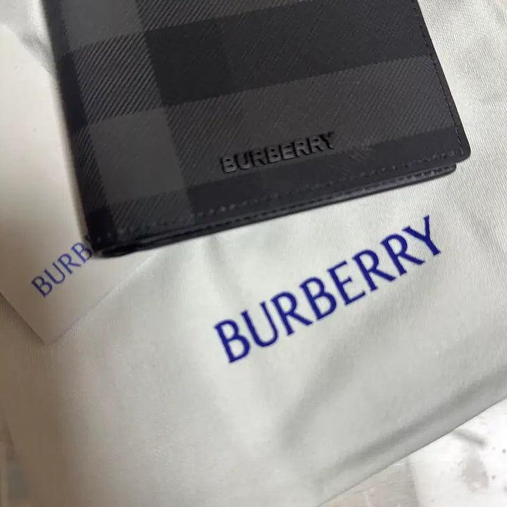 [BUNJANG] Burberry Bi-fold Wallet / 버버리 반지갑