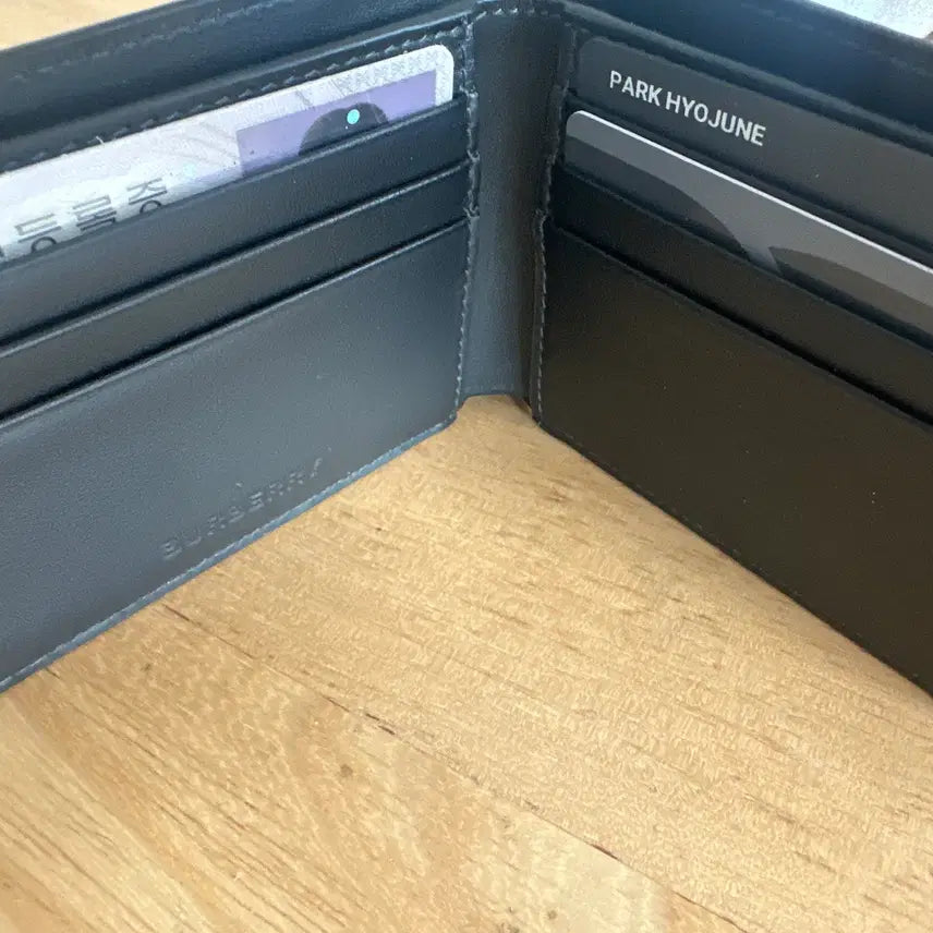 [BUNJANG] Burberry Bi-fold Wallet / 버버리 반지갑