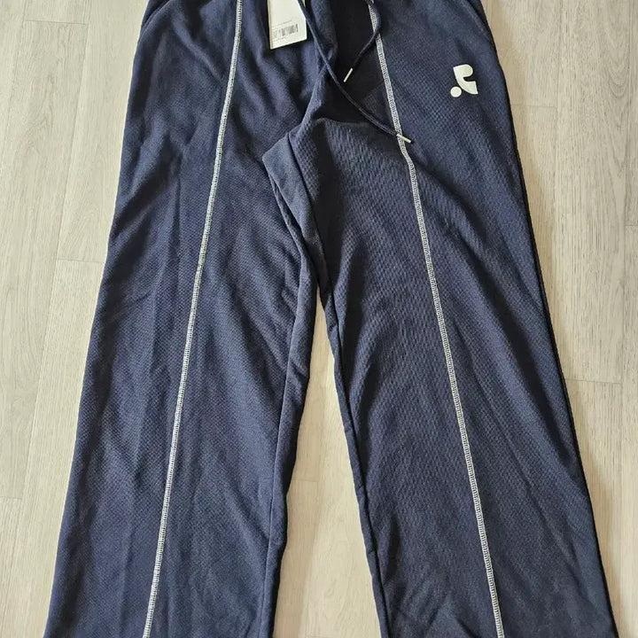 [BUNJANG] Rest &amp; Recreation Sweatpants / (새상품)레스트앤레크레이션 sweatpants
