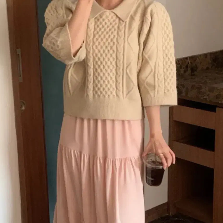 [BUNJANG] Oiny Orosy Garden Half Knit Cream / 오이니 오로지 가든 하프 니트 크림색 [o,rosy] garden hal