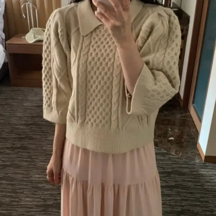 [BUNJANG] Oiny Orosy Garden Half Knit Cream / 오이니 오로지 가든 하프 니트 크림색 [o,rosy] garden hal