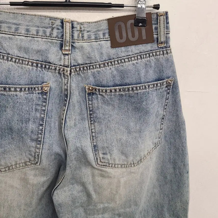 [BUNJANG] OOT 26-inch Washed Denim Jeans / [26 inch] OOT 워싱 데님 팬츠 청바지