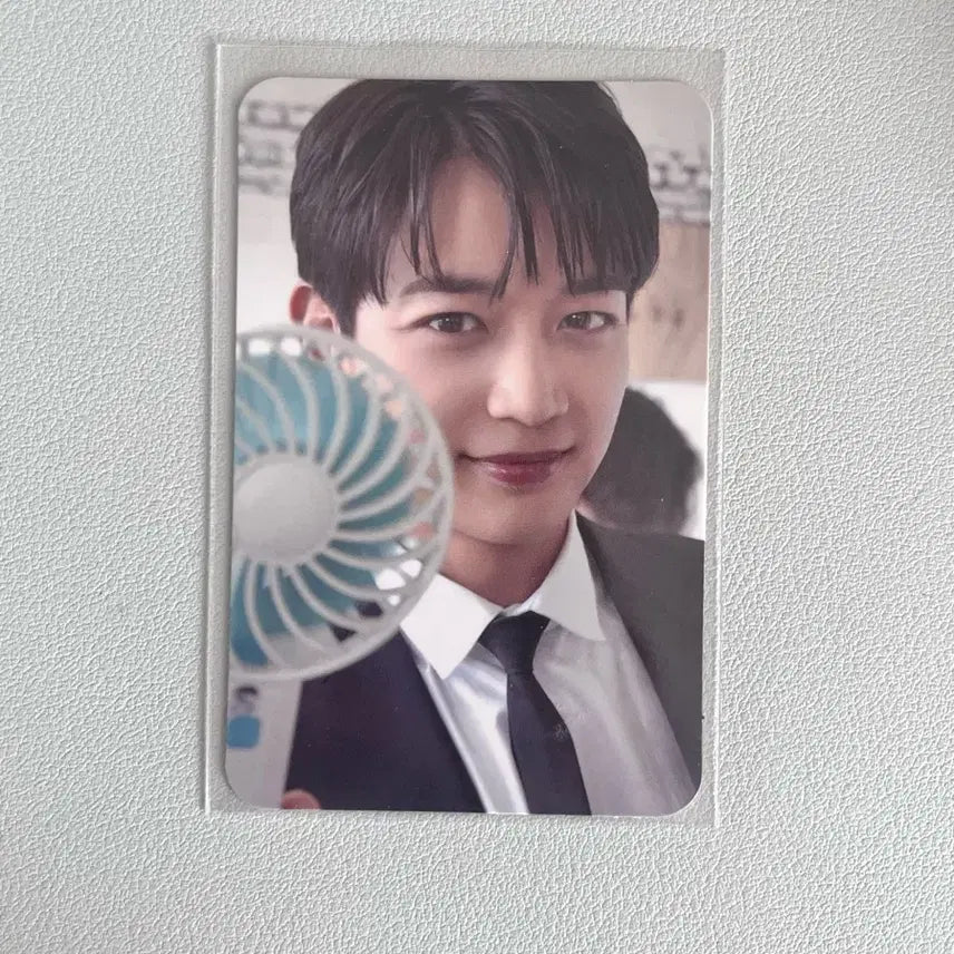 [BUNJANG] SHINee Minho 2020 Fanclub Kit Photocard / 샤이니월드 2020 팬클럽 키트 민호 포카