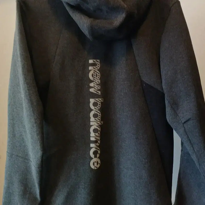[BUNJANG] New Balance Hooded Zip-Up Gray 100 / 뉴발란스 후드 집업 그레이 100