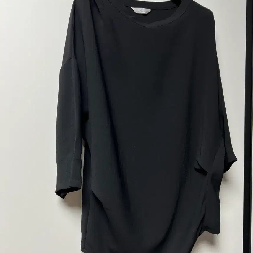 [BUNJANG] Elegant Black Blouse / 우아한 예쁜 블라우스