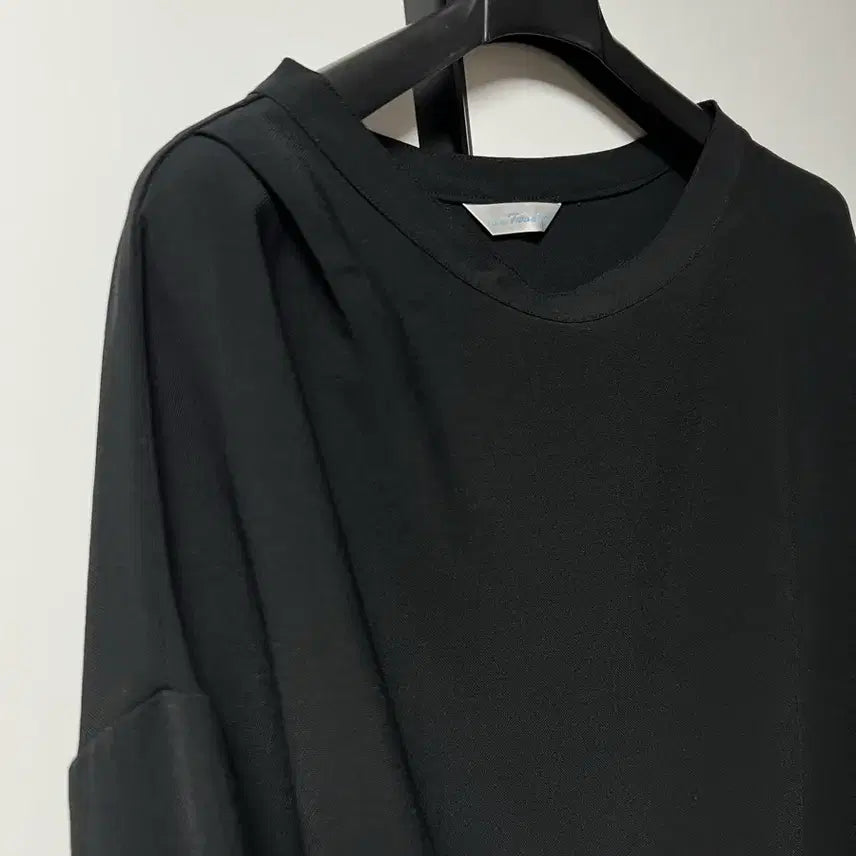 [BUNJANG] Elegant Black Blouse / 우아한 예쁜 블라우스