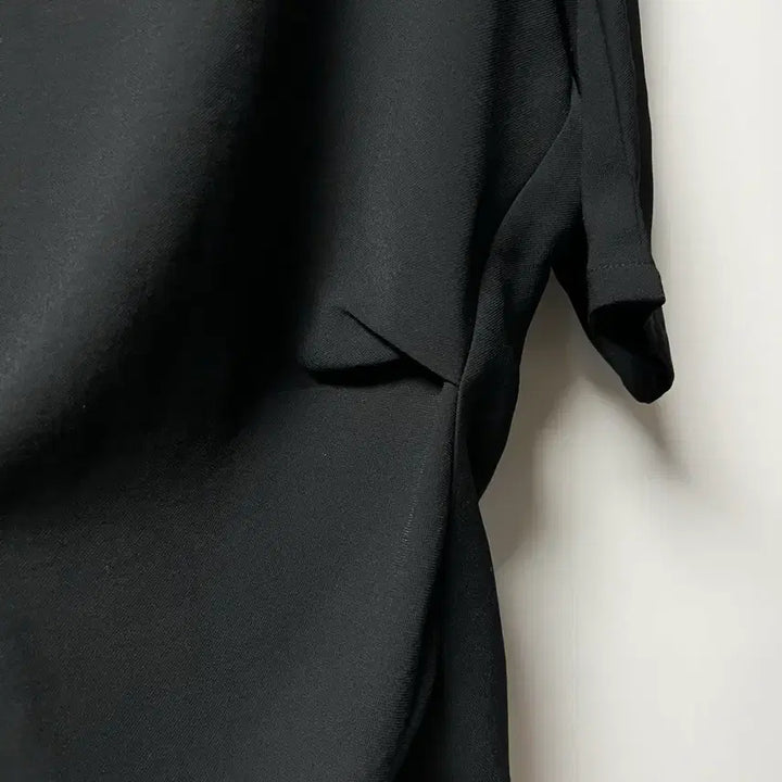 [BUNJANG] Elegant Black Blouse / 우아한 예쁜 블라우스