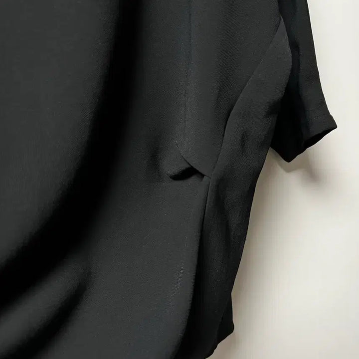 [BUNJANG] Elegant Black Blouse / 우아한 예쁜 블라우스