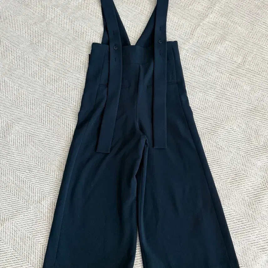 [BUNJANG] Jucy Judy Navy Blue Wide Jumpsuit / Jucy Judy 네이비 블루 와이드 점프수트