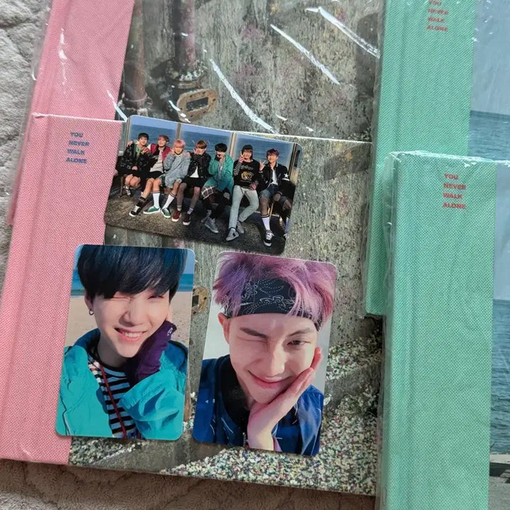 [SOLD OUT] 방탄 BTS 봄날 앨범 + 포카 + 등신대 일괄