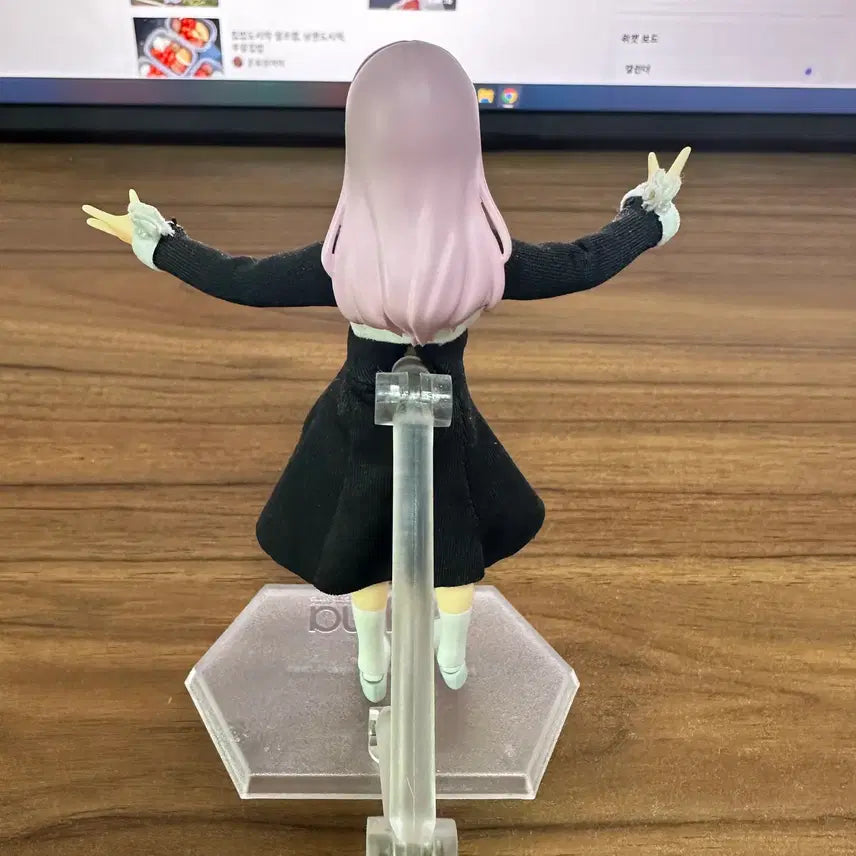[BUNJANG] Fujiwara Chika Figma Figure / 후지와라 치카 피그마 팝니다