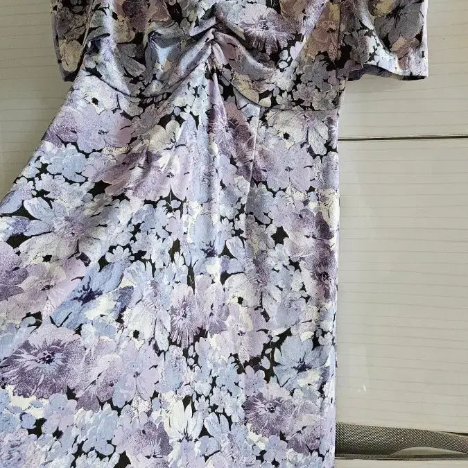 [SOLD OUT] LIVEARY 퍼플 플라워 셔링 미니 원피스