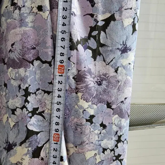 [SOLD OUT] LIVEARY 퍼플 플라워 셔링 미니 원피스