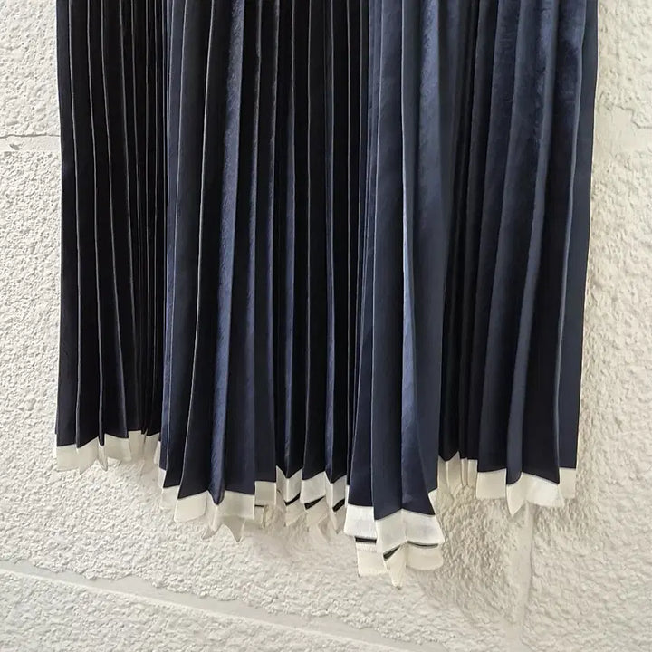 [BUNJANG] orr Navy Pleated Long Skirt / 오르 orr 네이비 플리츠 롱 스커트