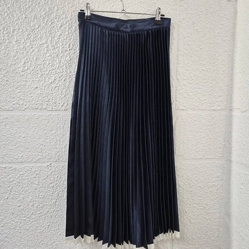 [BUNJANG] orr Navy Pleated Long Skirt / 오르 orr 네이비 플리츠 롱 스커트