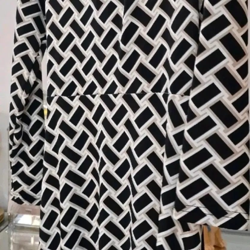 [BUNJANG] Patterned Long Wrap Dress / 패턴 롱 랩 원피스55.66