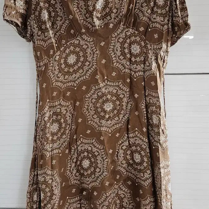 [BUNJANG] SEZWICK Brown Pattern Mini Dress / SEZWICK 반팔 미니 원피스 브라운 패턴
