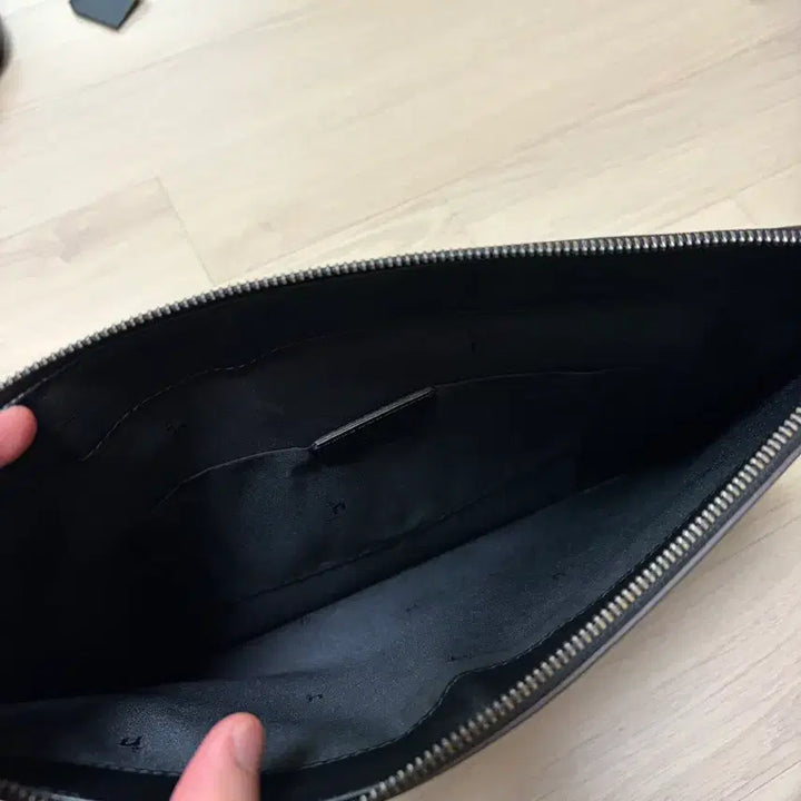 [BUNJANG] Hazzys Clutch Bag / 헤지스 클러치백 팝니다