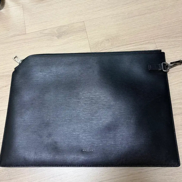 [BUNJANG] Hazzys Clutch Bag / 헤지스 클러치백 팝니다
