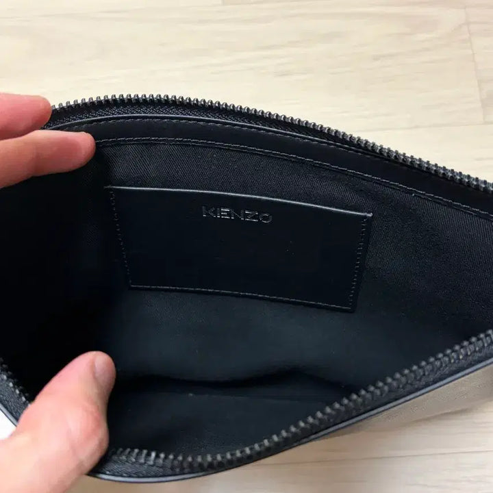 [BUNJANG] Kenzo Clutch Bag / 겐조 클러치백 팝니다