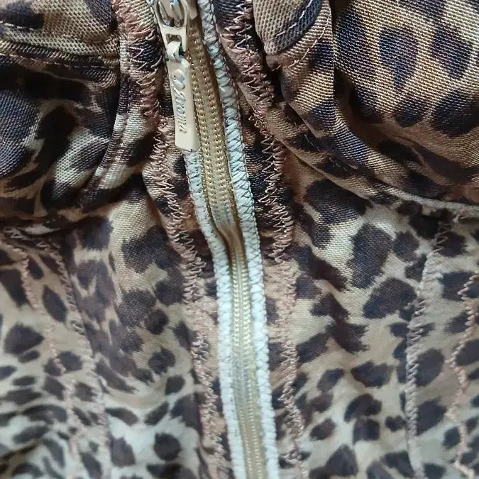 [BUNJANG] Aroma Life Leopard Pattern All-in-One Shapewear 85A / 아로마라이프 레오파드 패턴 올인원 보정속옷85A
